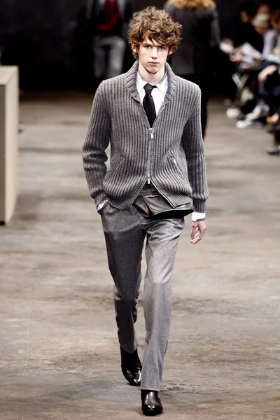 Look 7